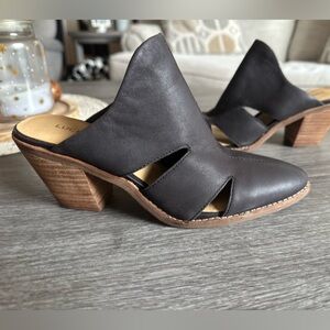 Lucky Brand Women's Black Leather Mules